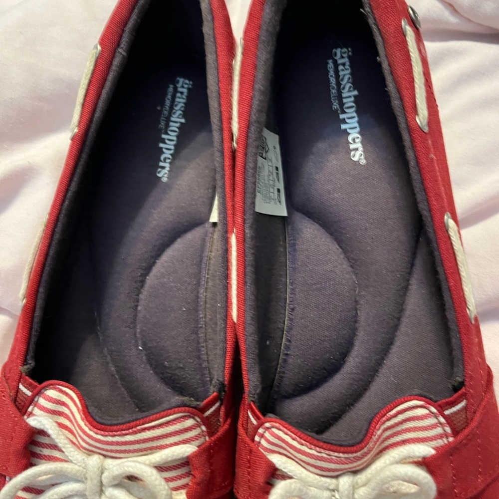 Grasshoppers Red and White Striped Women's loafers - Picture 2 of 3